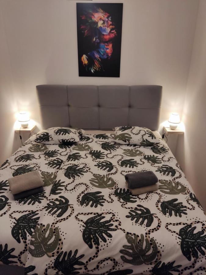 Apartment Ivante Kaštela Екстериор снимка